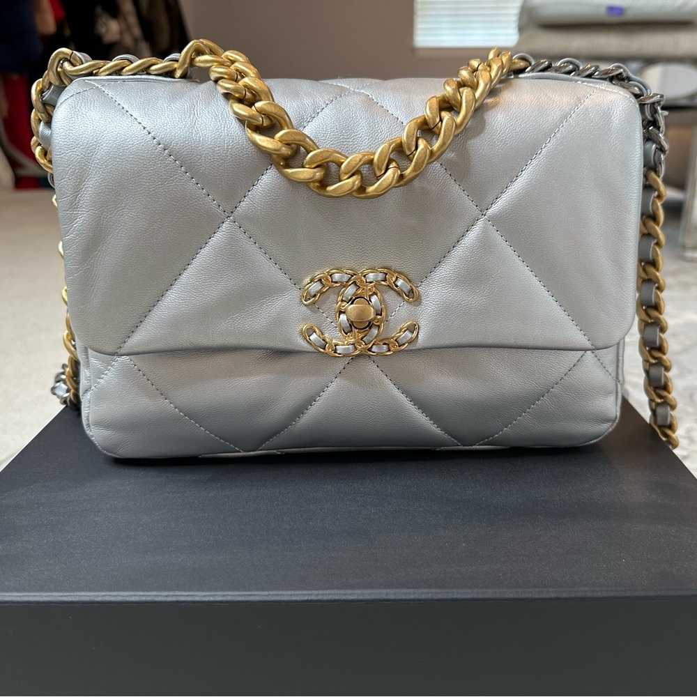 Brand new, authentic Chanel handbag